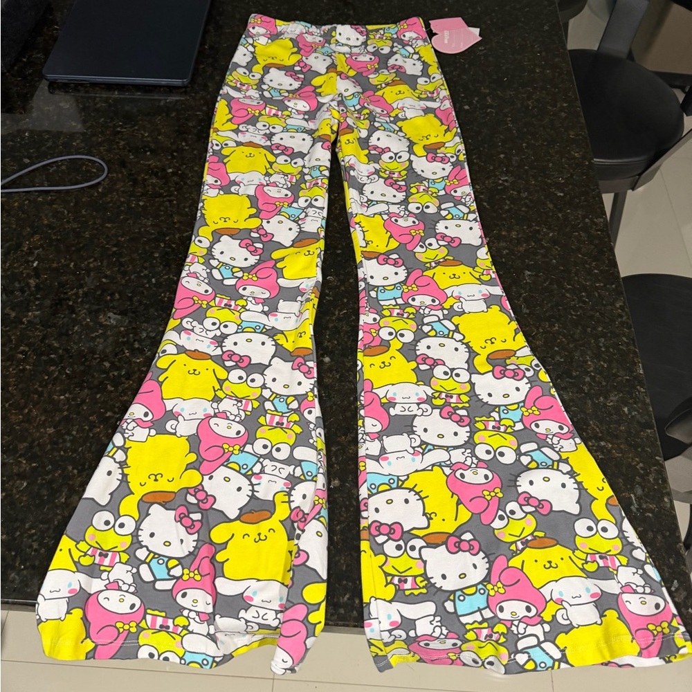 Hello Kitty Graphic pants